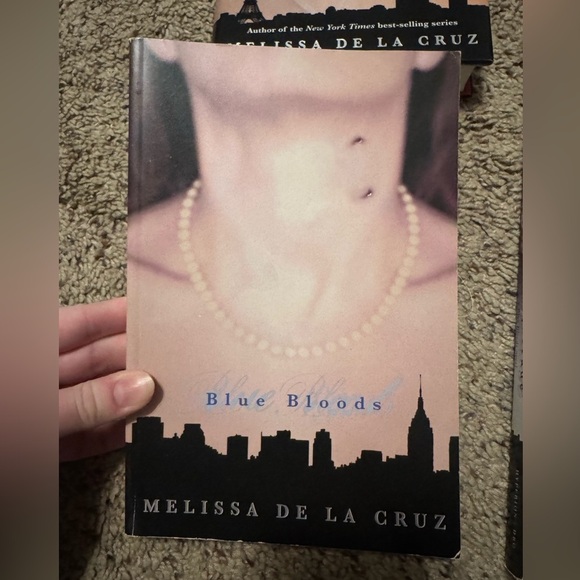 Blue Bloods by Melissa de la Cruz books set of 4 - Picture 2 of 15